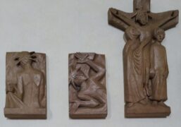 Ostrov - křížová cesta